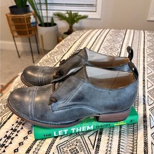 freebird Gray Leather Lace-Up Flats